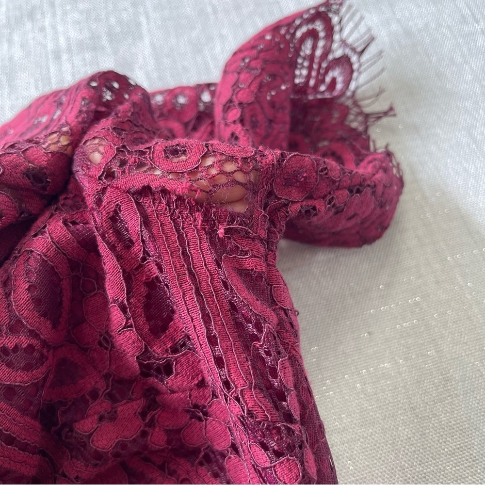 Lulu’s Remarkable Burgundy Lace Sheath Dress. Size XS - Picture 11 of 16
